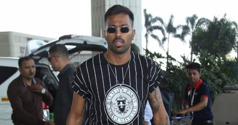 Hardik Pandya Shields Son Agastya From Paparazzi Camera Flashes at Mumbai Airport in Viral Video