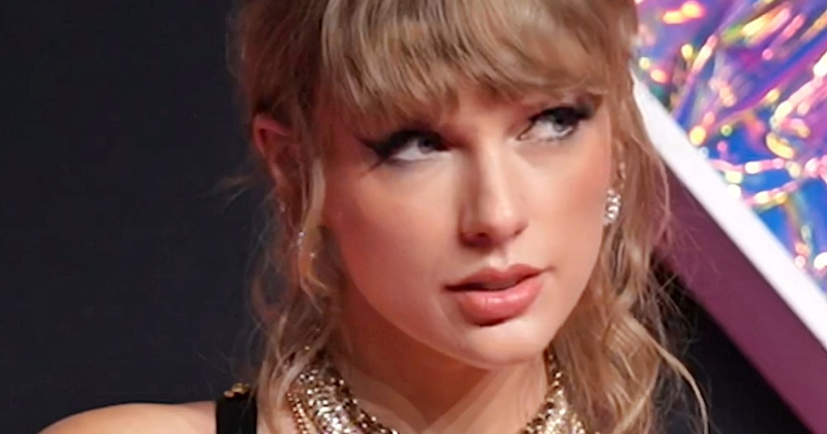 Taylor Swift at the 2023 MTV Video Music Awards, photographed by iHeartRadioCA